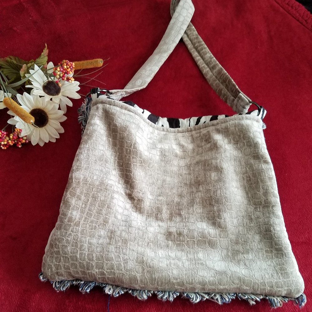 "One of a kind" Handmade Purse - Picture 6 of 16